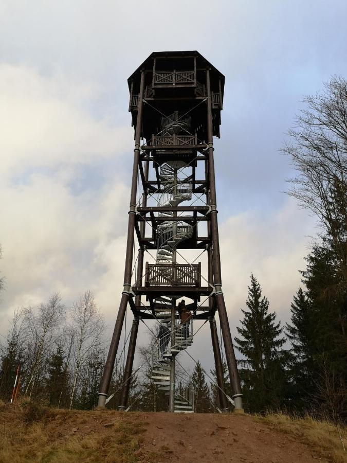 Srub Na Svahu Sjezdovky V Radvanicich Radvanice  Exterior foto