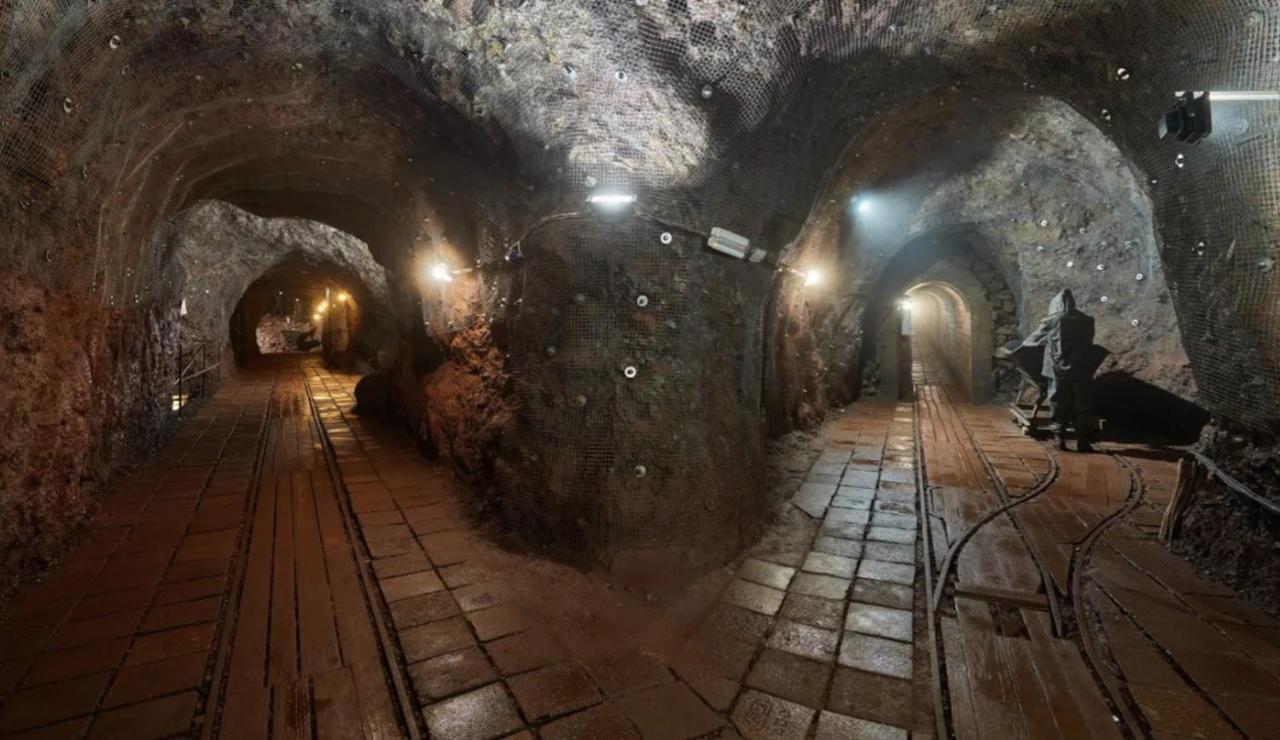 Srub Na Svahu Sjezdovky V Radvanicich Radvanice  Exterior foto