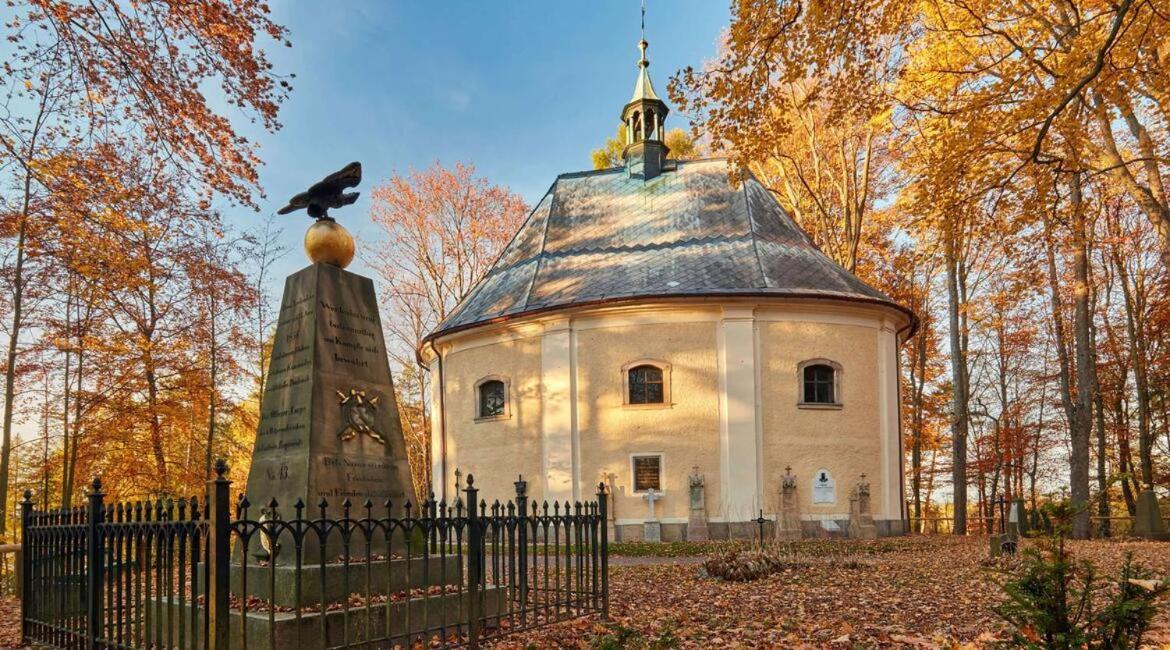 Srub Na Svahu Sjezdovky V Radvanicich Villa Radvanice  Exterior foto