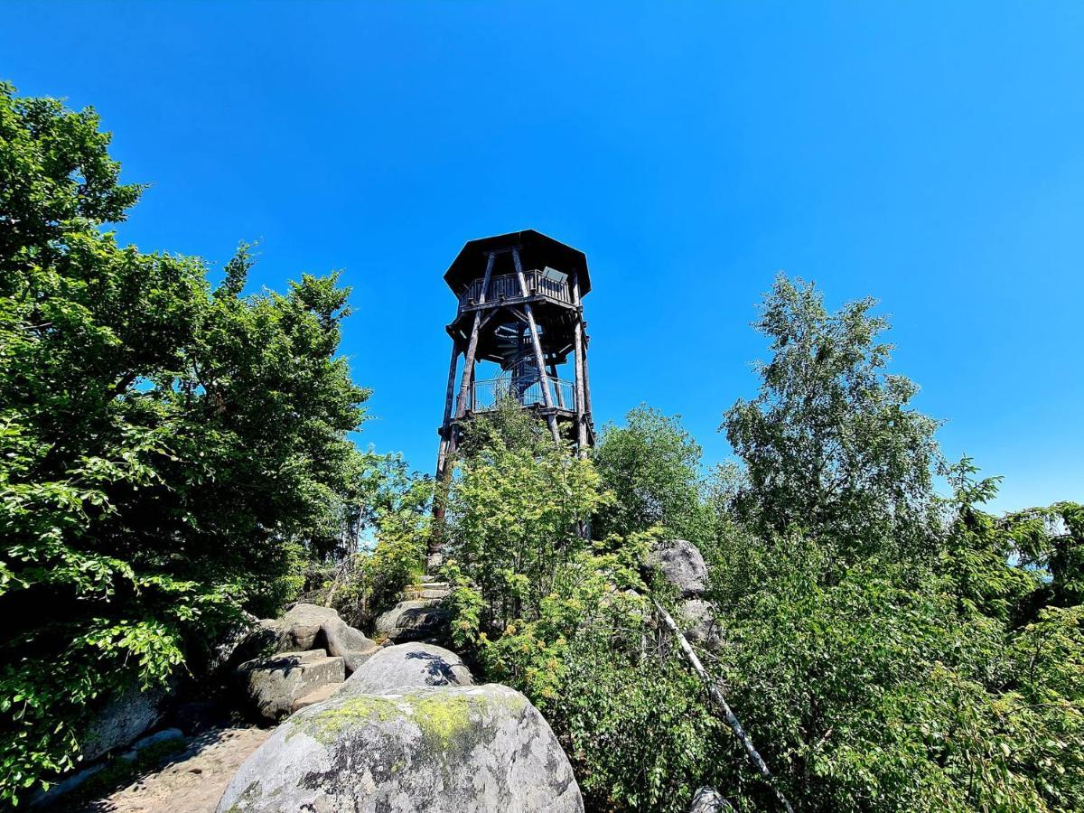 Srub Na Svahu Sjezdovky V Radvanicich Villa Radvanice  Exterior foto