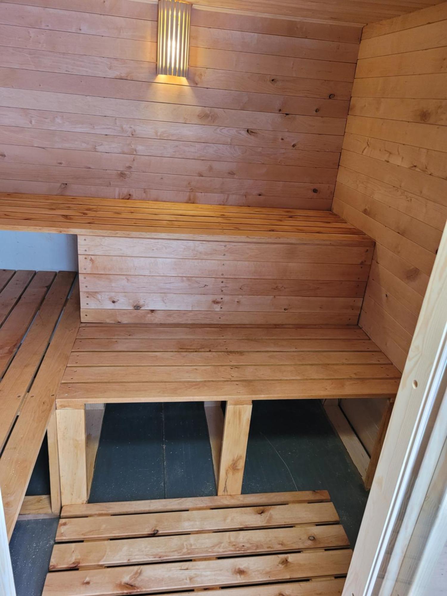 Srub Na Svahu Sjezdovky V Radvanicich Radvanice  Exterior foto