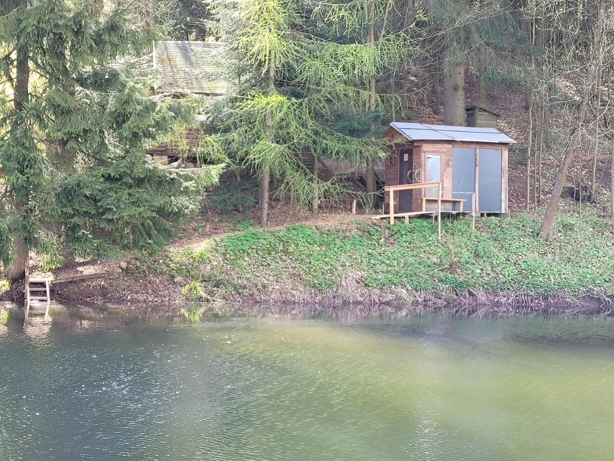 Srub Na Svahu Sjezdovky V Radvanicich Villa Radvanice  Exterior foto